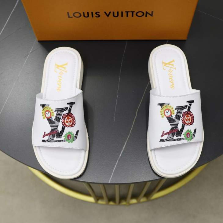 Picture of Louis Vuitton Slippers _SKULVsz38-45hnh0423983